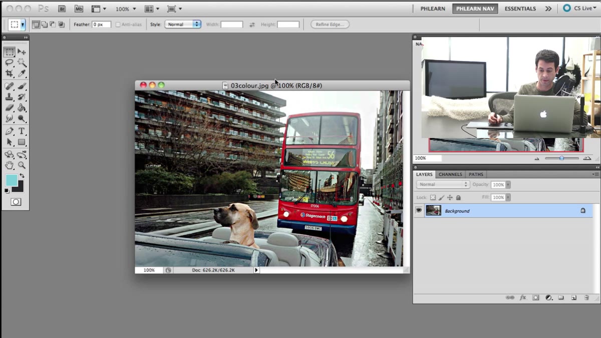 Right-clicking background layer to duplicate it