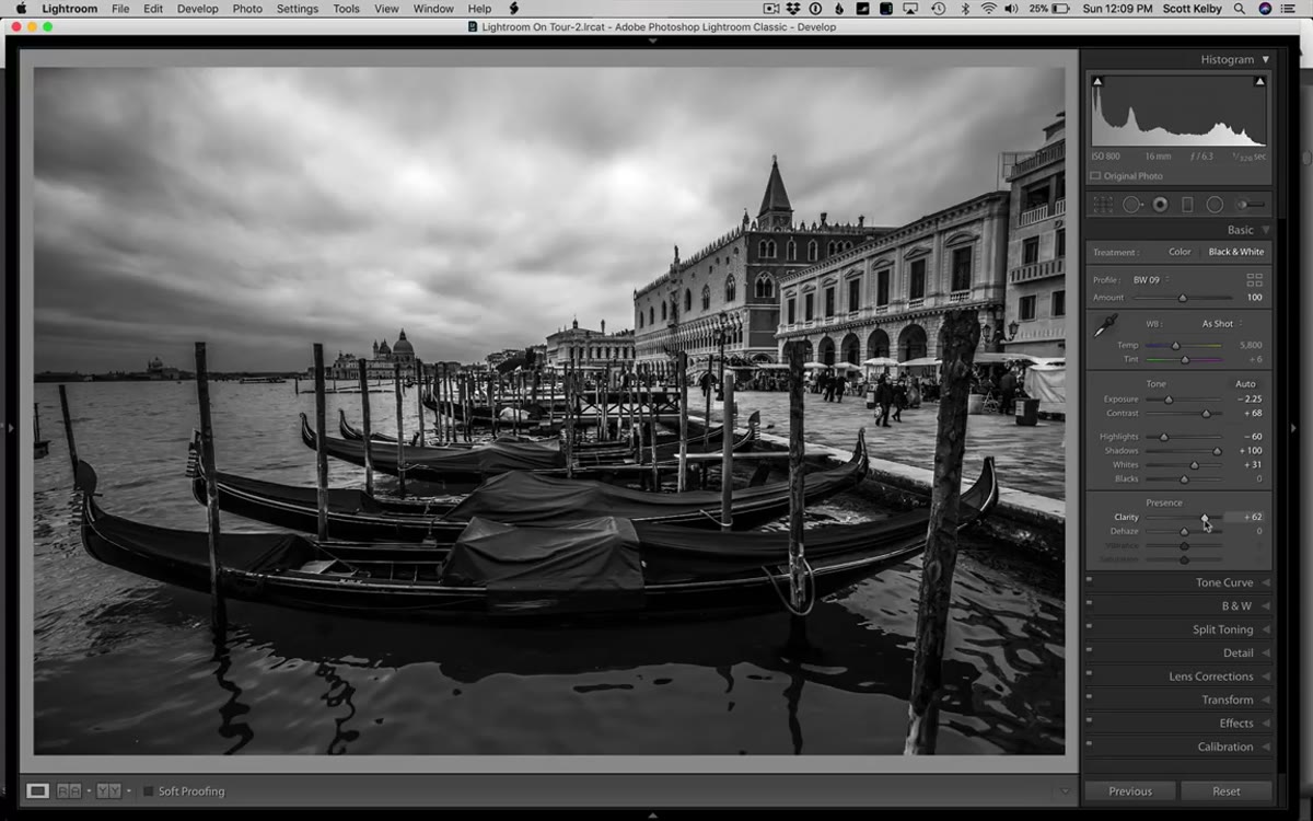 Clarity slider being increased, water texture becoming more defined