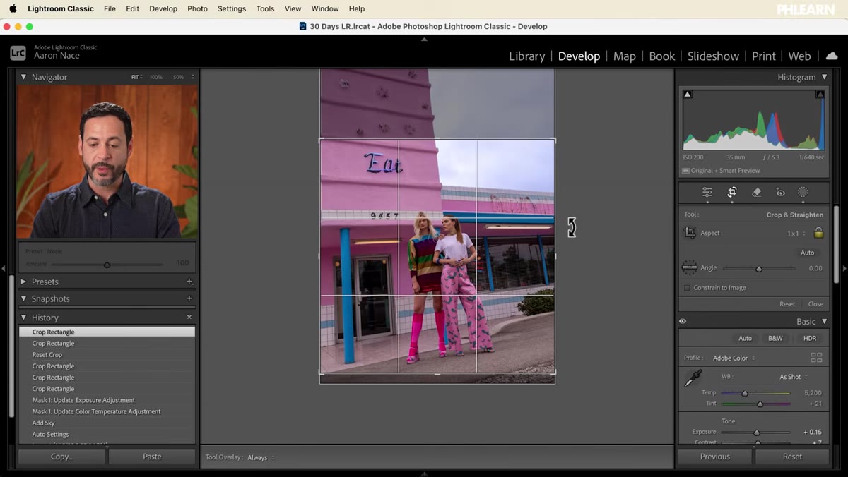 Hitting Reset button to restore original uncropped image