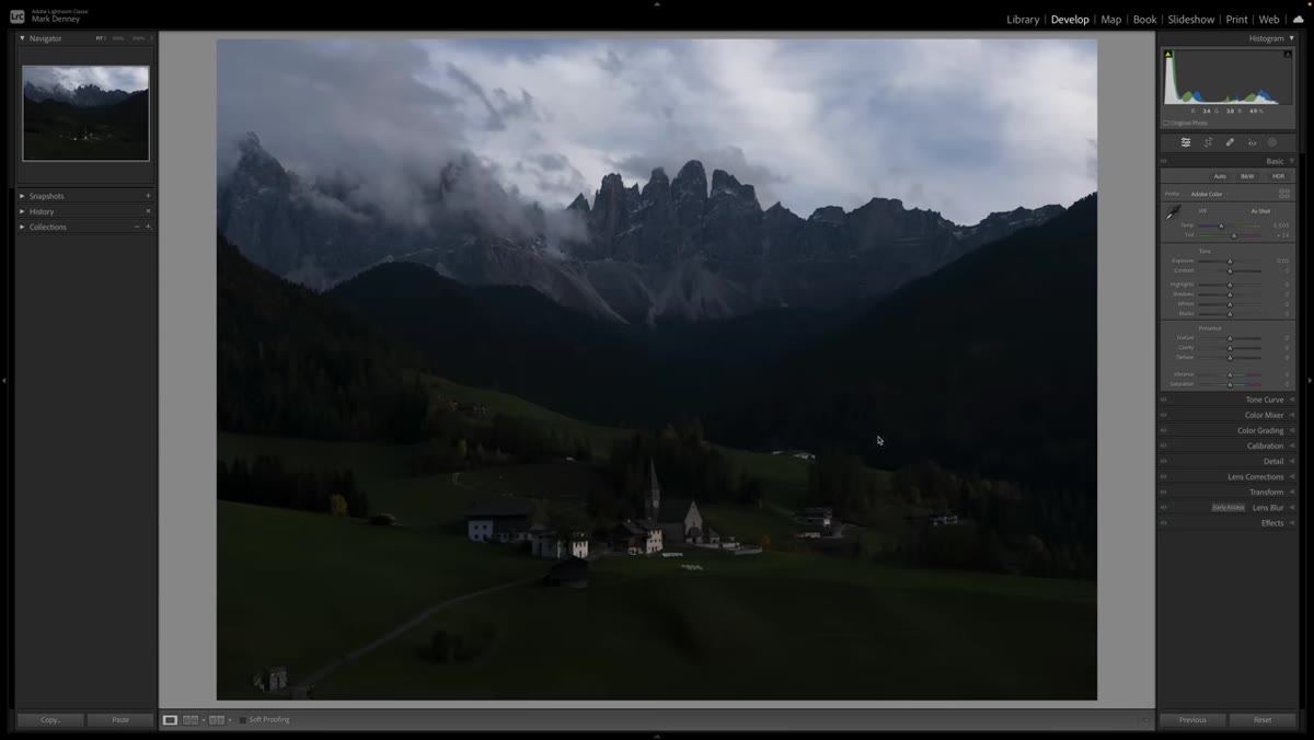 Merged HDR DNG open in Develop module with expanded histogram