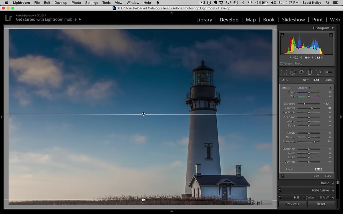 Darkened gradient covering the lighthouse foreground subject