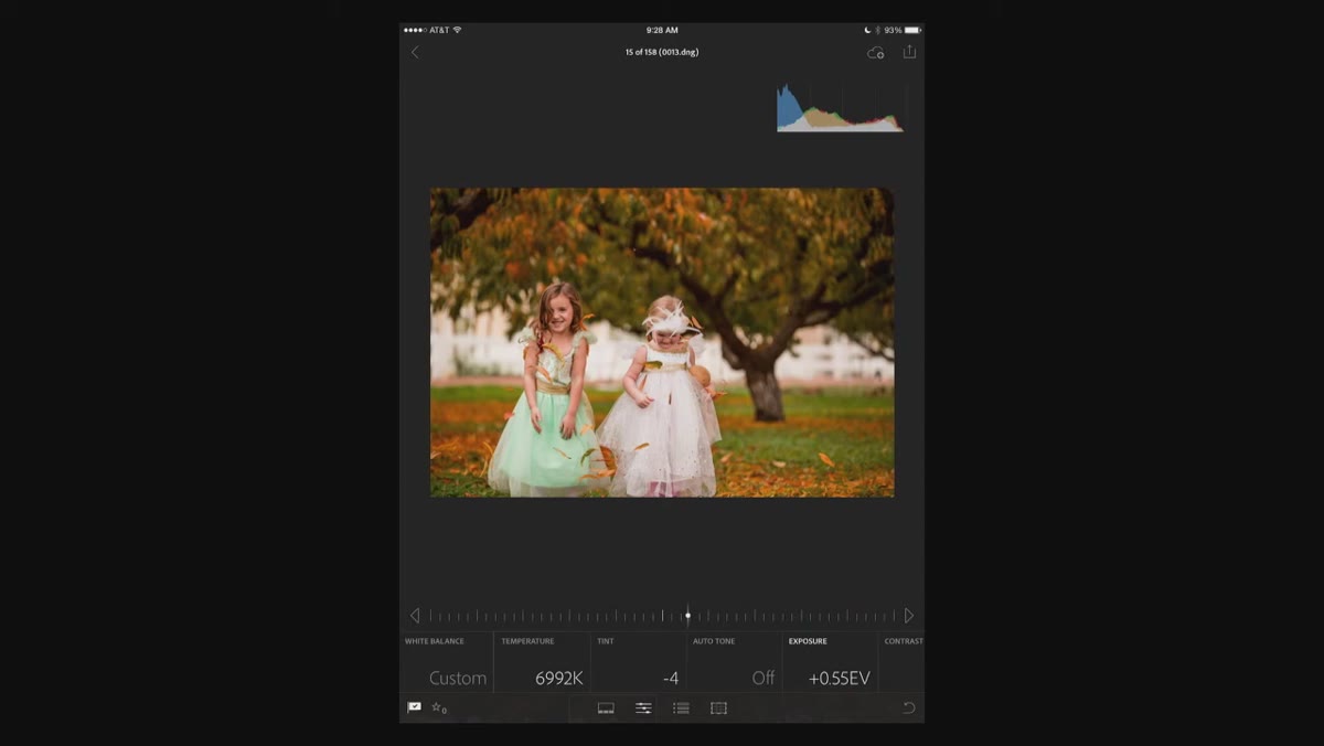 Two-finger tap revealing hot spot clipping overlay on image