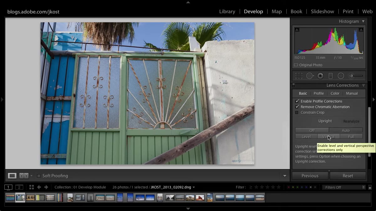 Before and after toggle showing Auto correction applied to doorway image